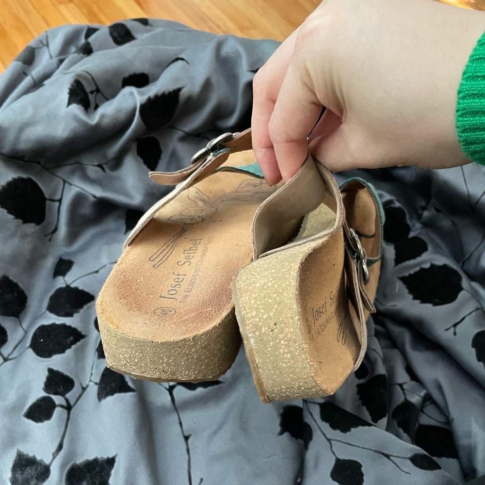 Ring Toe Slipon Leather Rustic Flower Asymmetric … - image 7